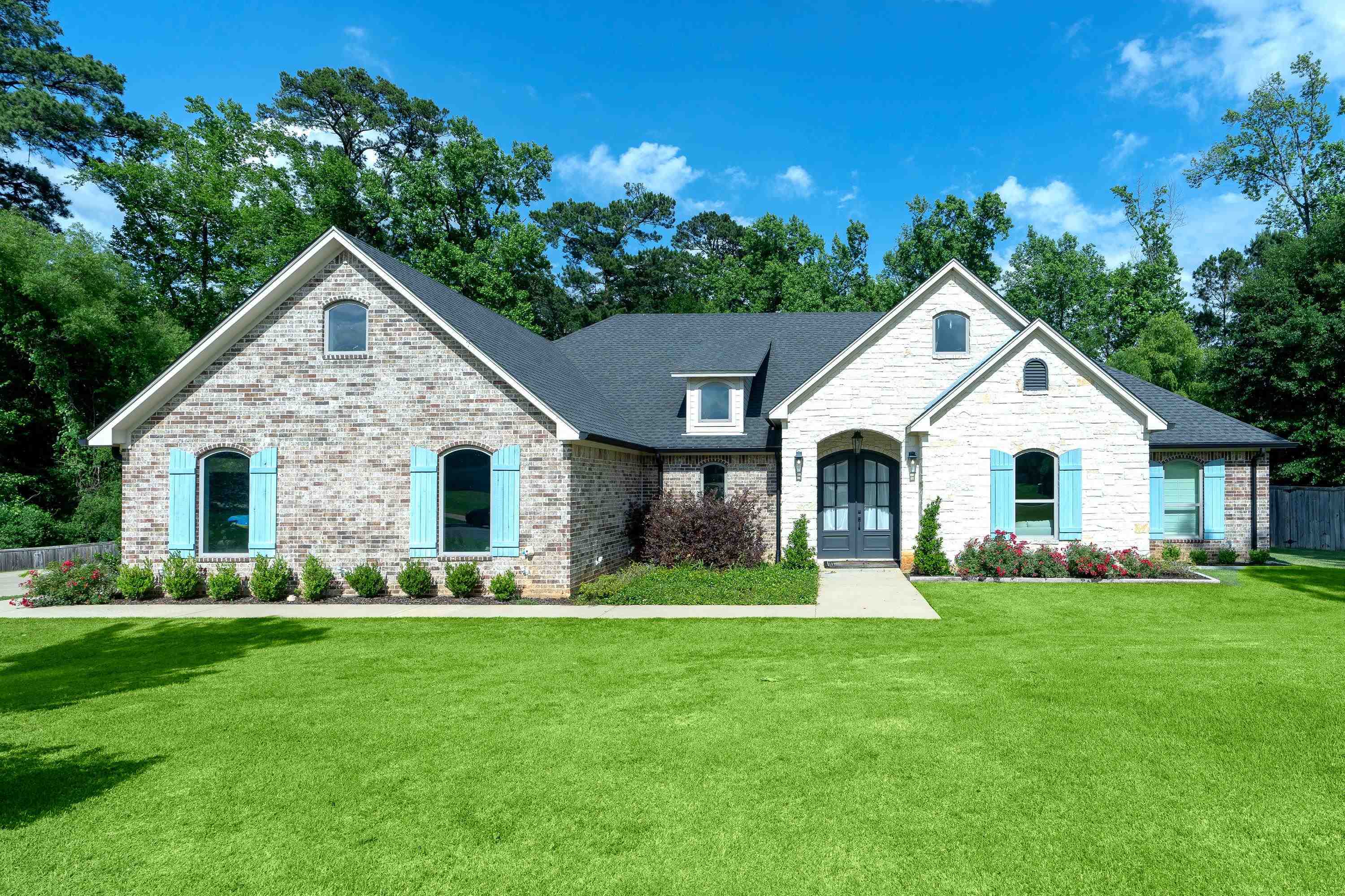 2424 Clayton St Longview Texas United States, for Sale, residential,  , Drake Chapman Real Estate, Brokerage