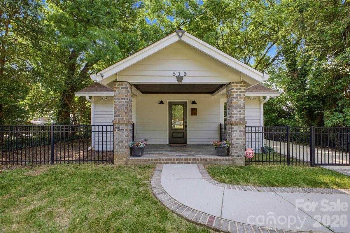 813 Walnut Avenue Charlotte North Carolina United States, for Sale, residential, Kristen Haynes, New Home Buyers Brokers / Realty Pros