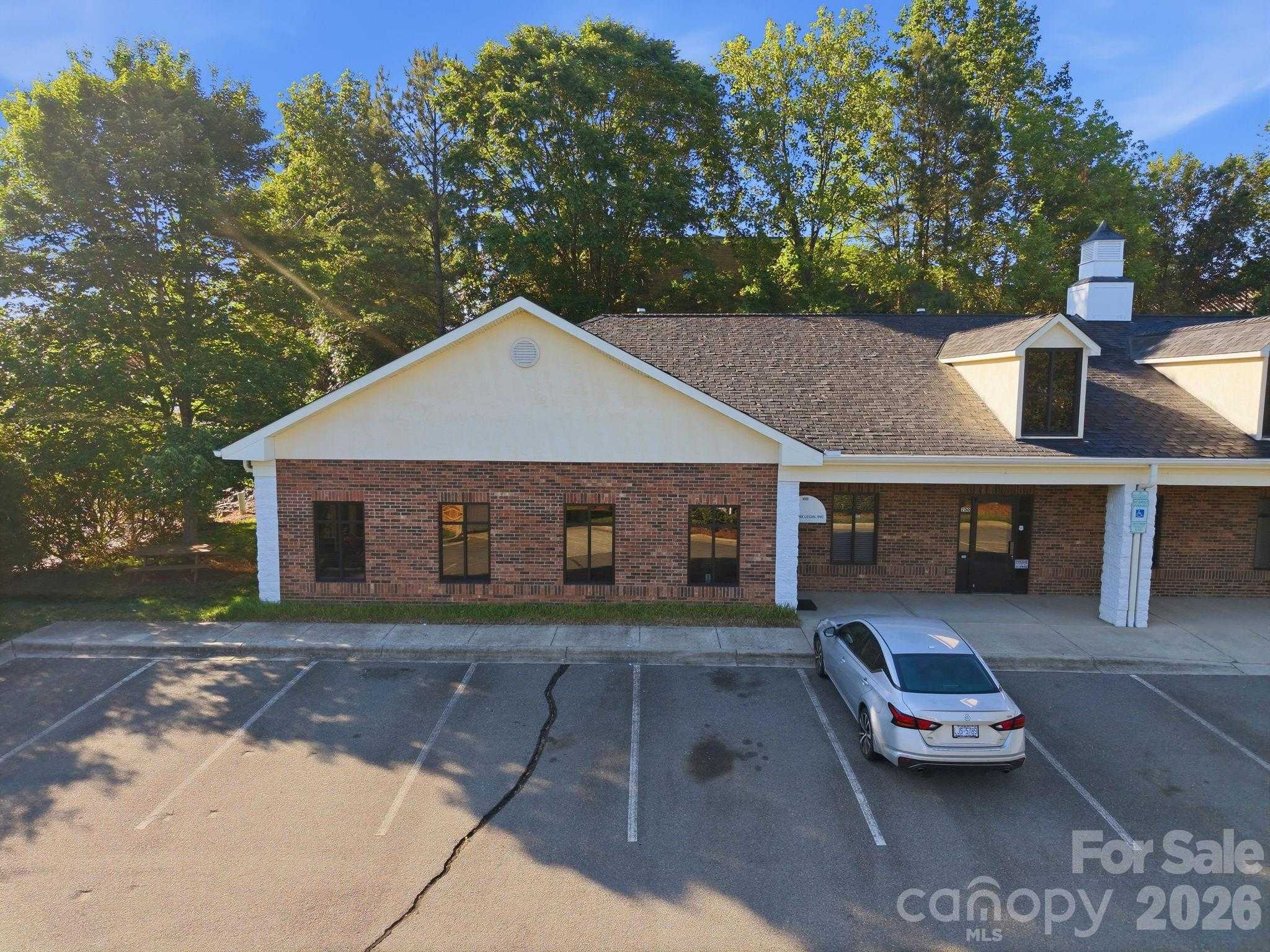 2120 Crown Centre Drive APT 100 Charlotte North Carolina United States, for Sale, commercial, Kristen Haynes, New Home Buyers Brokers / Realty Pros