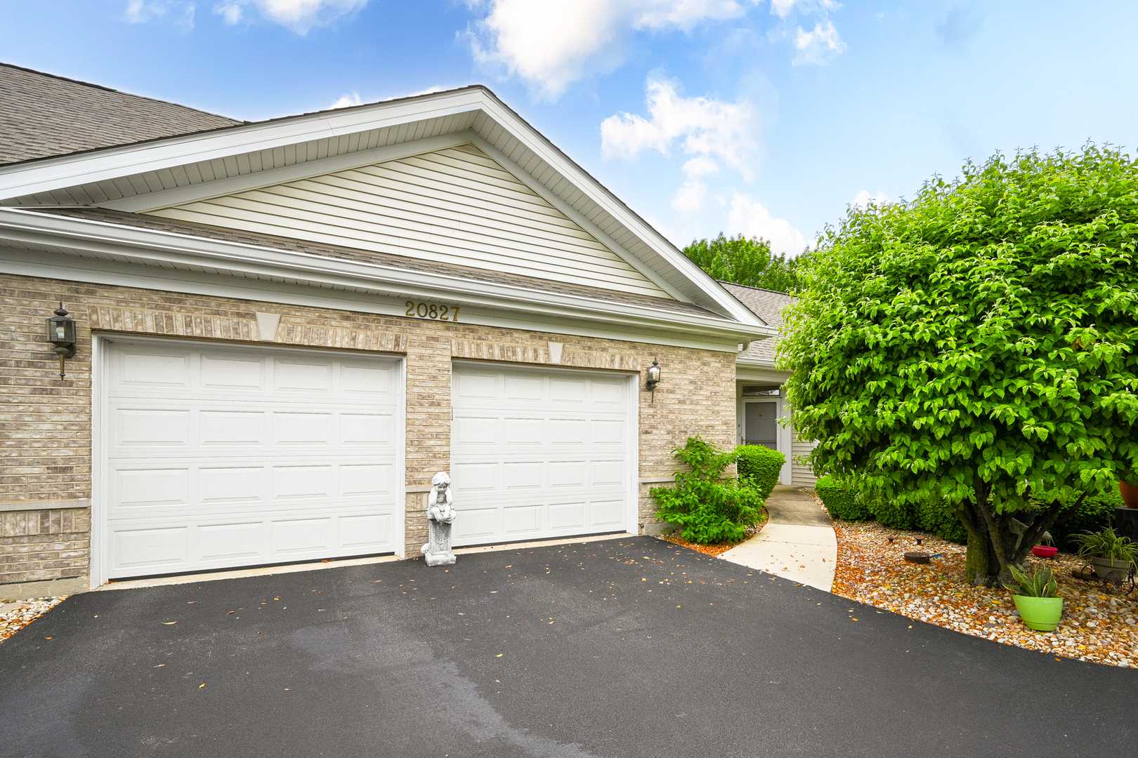 20827 W Honeysuckle Court Plainfield Illinois United States, for Sale, residential,  , Alpha 7 Realty