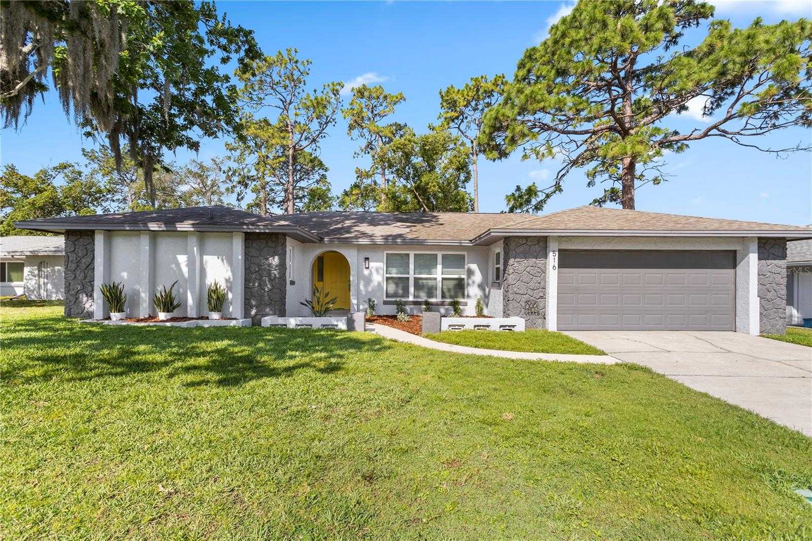 516 OAKWOOD COURT Altamonte Springs Florida United States, for Sale, residential, Zaira Mejia, Spaces & Styles Group