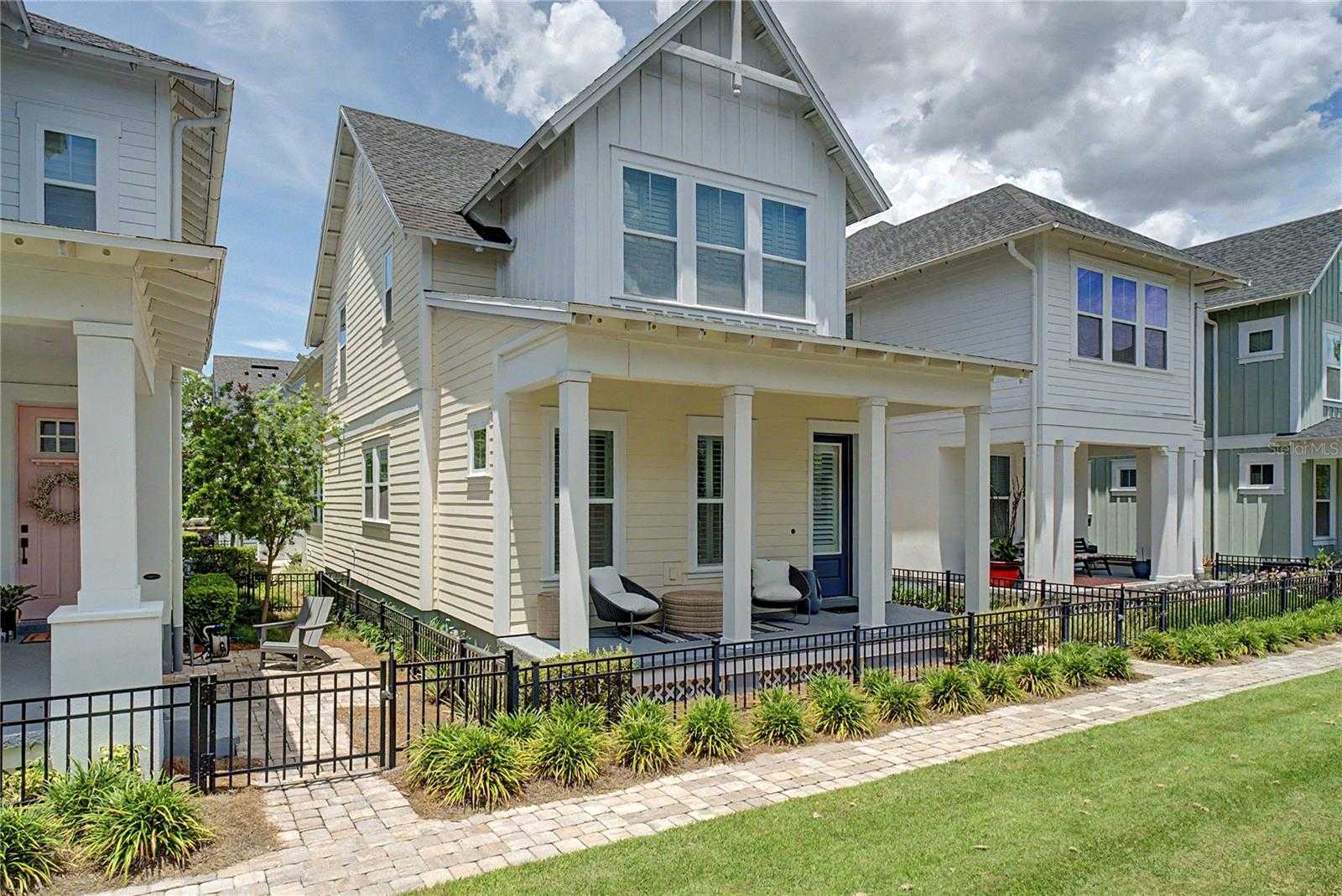 914 TROWMAN ALLEY Winter Garden Florida United States, for Sale, residential, Zaira Mejia, Spaces & Styles Group