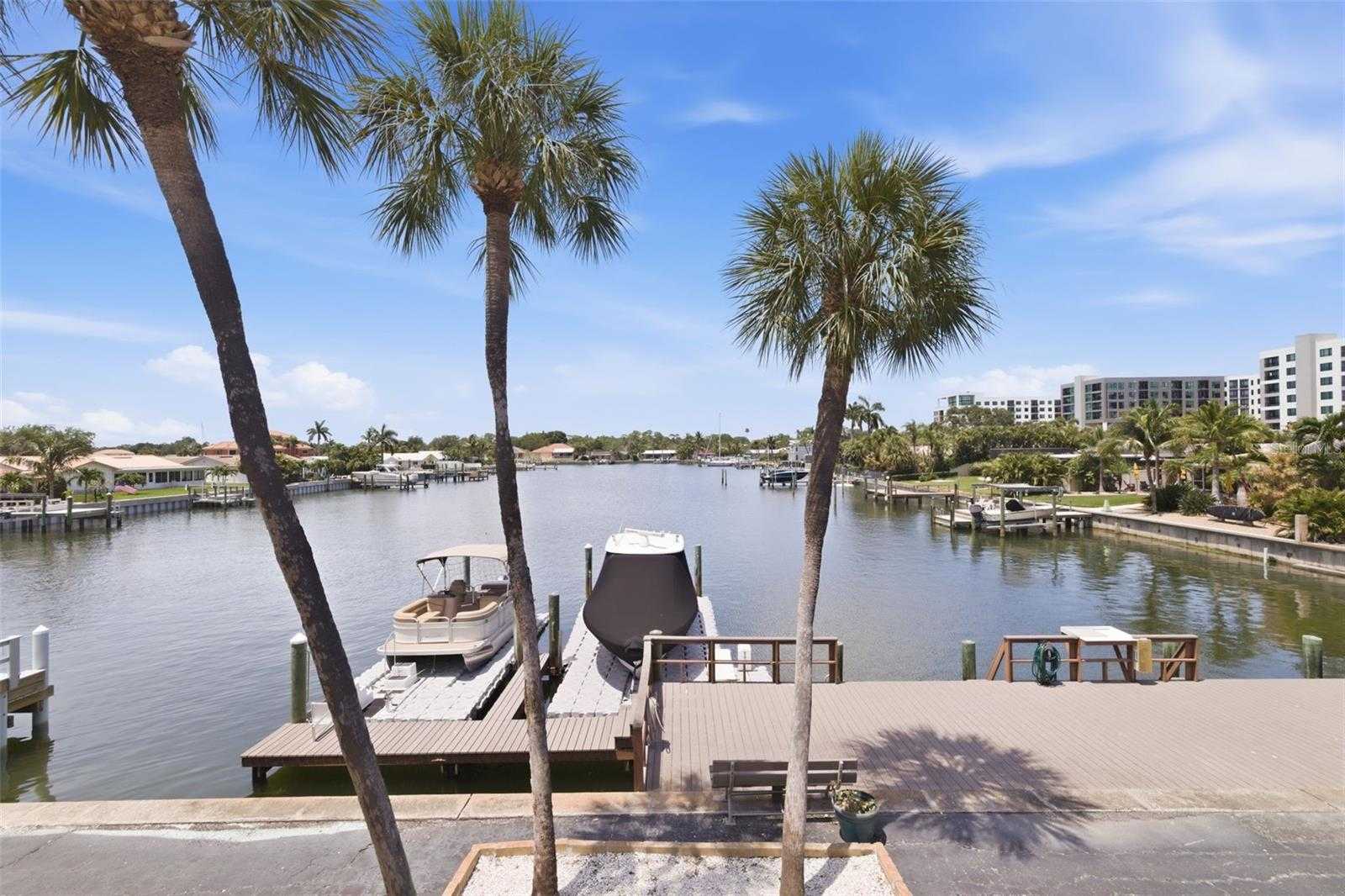 3717 46TH AVENUE APT 11 St Petersburg Florida United States, for Sale, residential, Sylvia  Lusink, Re/Max Preferred