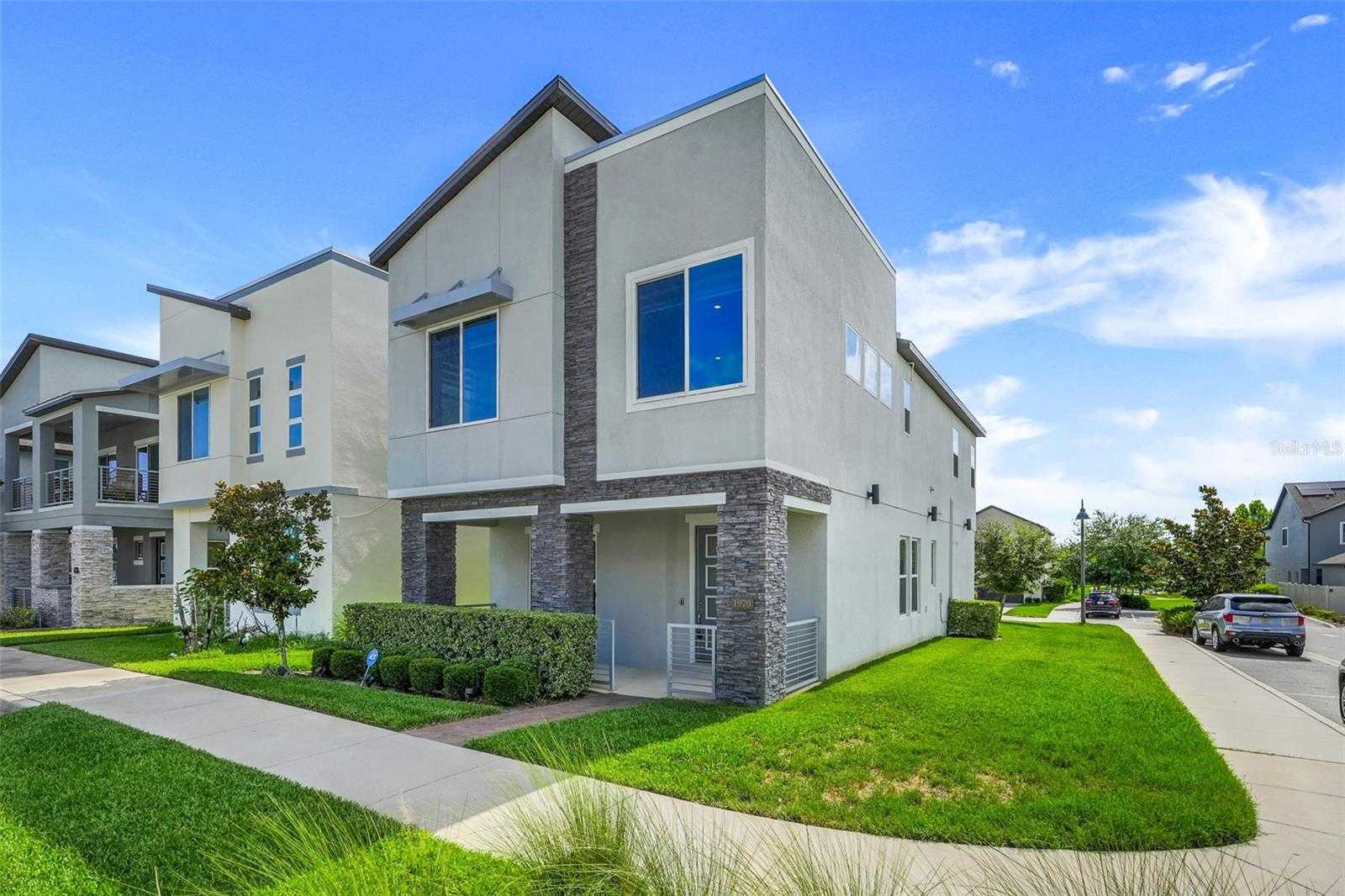 1979 STANDING ROCK CIRCLE Winter Garden Florida United States, for Sale, residential, Zaira Mejia, Spaces & Styles Group