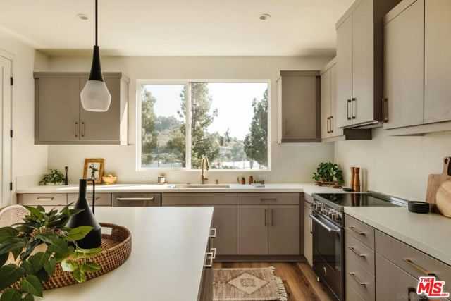 3851 N Riley Lane Los Angeles California United States, for Sale, residential,  , InCom Real Estate - New Office