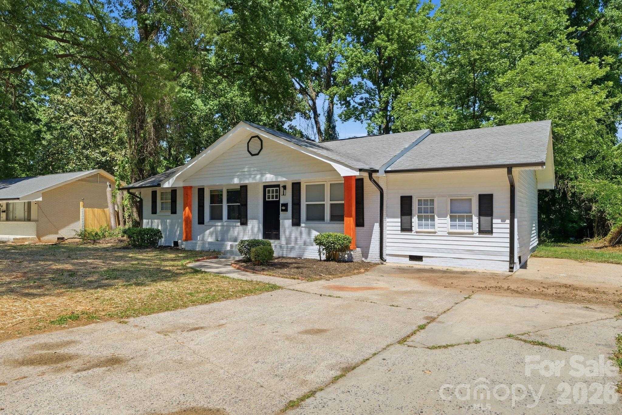 810 Echo Glen Road Charlotte North Carolina United States, for Sale, residential, Kristen Haynes, New Home Buyers Brokers / Realty Pros