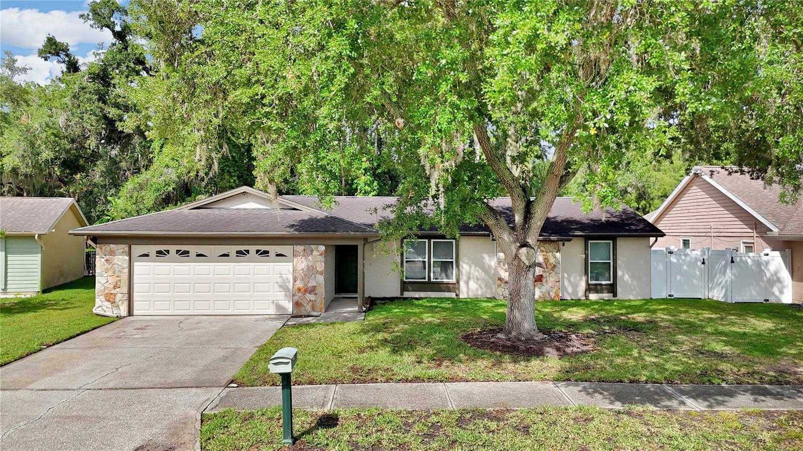 706 SWEETBRIAR DRIVE Oldsmar Florida United States, for Sale, residential, Tony Quevedo , Kokopelli Real Estate
