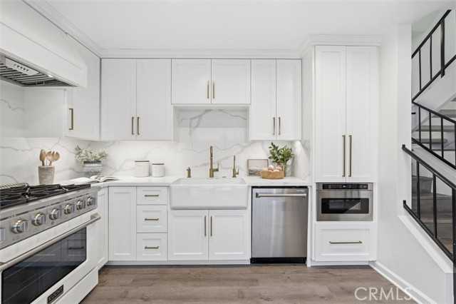1456 Manhattan Beach Boulevard APT C Manhattan Beach California United States, for Sale, residential, Nelson Vianna, LA Execs Group