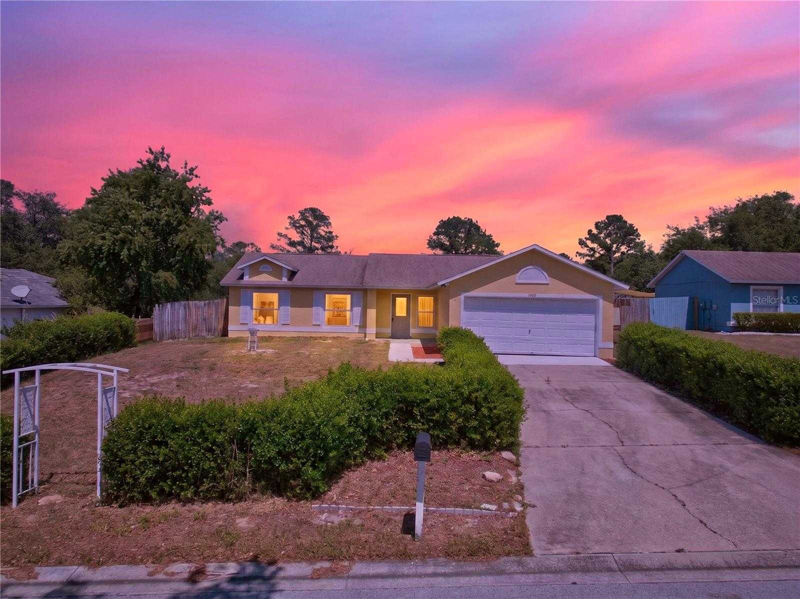 10810 CRESCENDO LOOP Clermont Florida United States, for Sale, residential, Zaira Mejia, Spaces & Styles Group