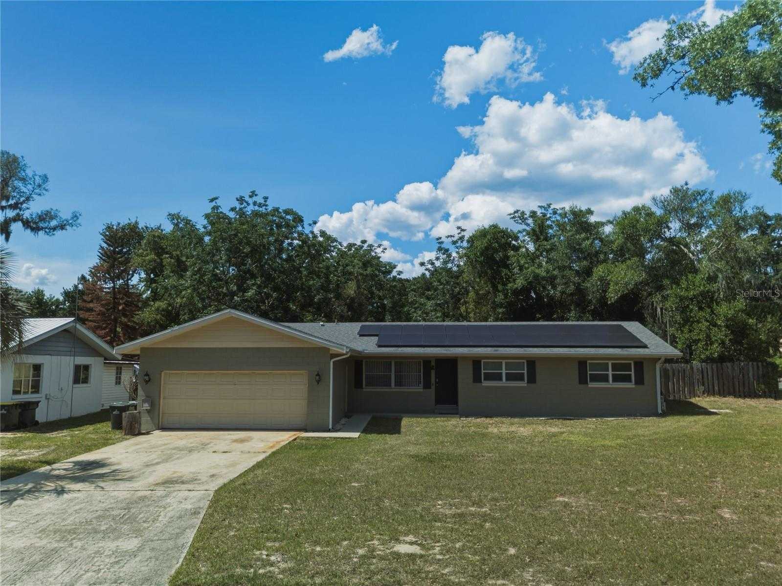 1120 W MAGNOLIA STREET Clermont Florida United States, for Sale, residential, Zaira Mejia, Spaces & Styles Group