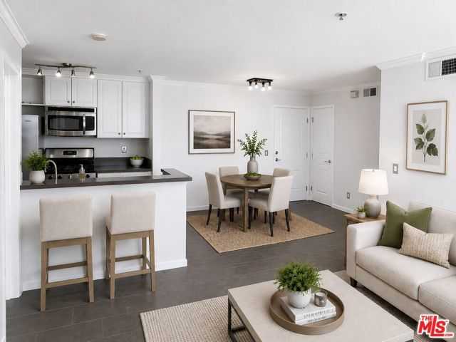 7320 Hawthorn Avenue APT 203 Los Angeles California United States, for Rent, residential,  , Castle Rock Realty