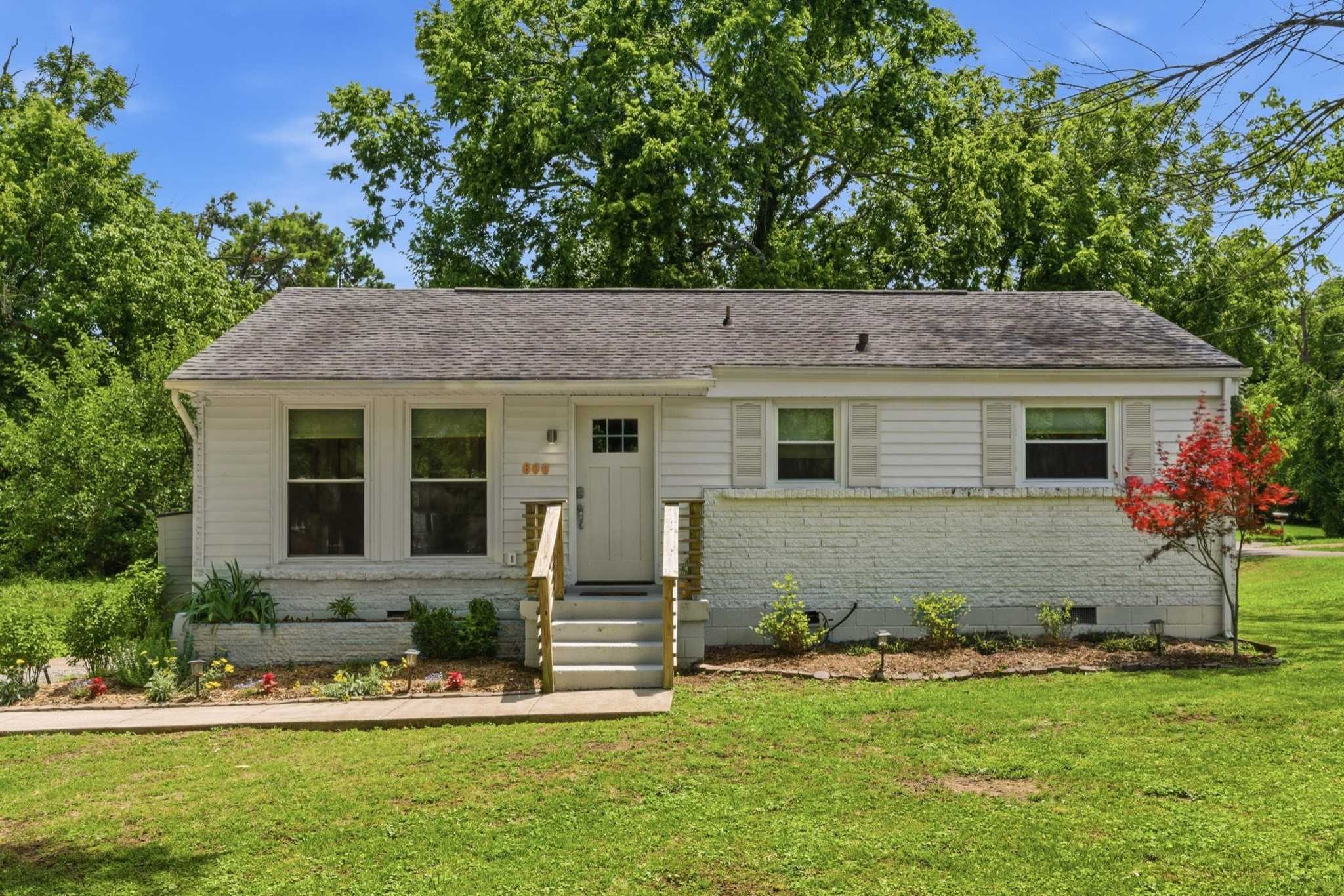800 Oak St Nashville Tennessee United States, for Sale, residential, Adam  Hanes, LPT Realty