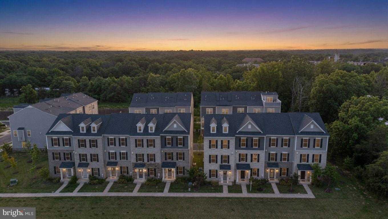 7607 PRESIDENTIAL PARKWAY Upper Marlboro Maryland United States, for Sale, residential,  , Velocity Real Estate 