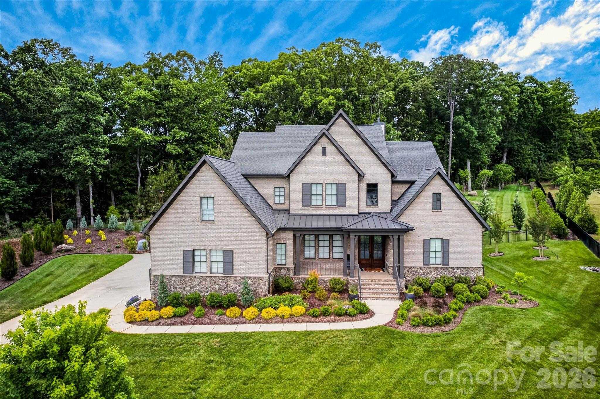 1115 Shelton Oaks Court Matthews North Carolina United States, for Sale, residential, William Owens , South Charlotte Properties