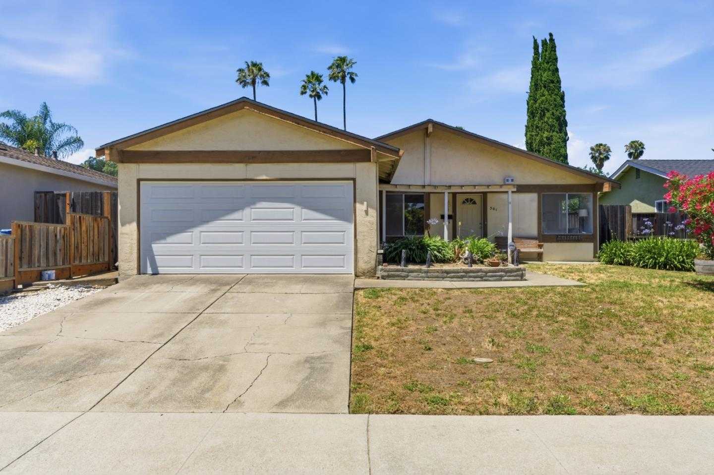 301 Martinvale Lane San Jose California United States, for Sale, residential, Patricia Lambert, InCom Sample Brokerage