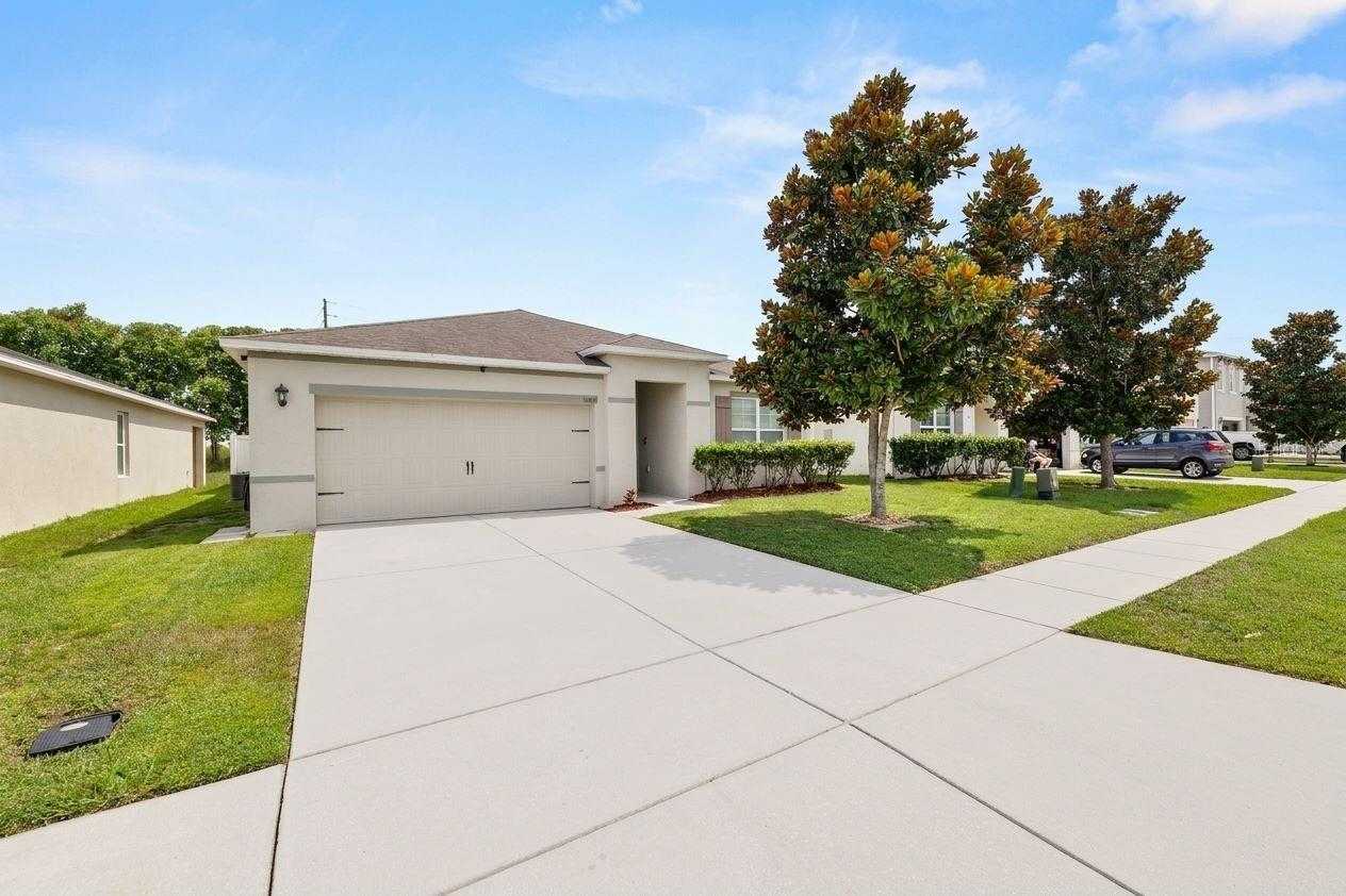 3136 COUNTRY CLUB CIRCLE Winter Haven Florida United States, for Sale, residential,  , Crosby and Associates Inc