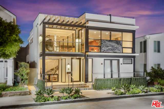2105 E Balboa Boulevard Newport Beach California United States, Rented, residential, TJ Williams, The W Realty Group