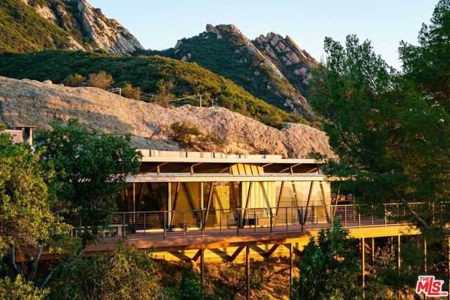 965 Stunt Road Calabasas California United States, for Sale, residential, Scott & Sherry Walter, Beverly & Co.