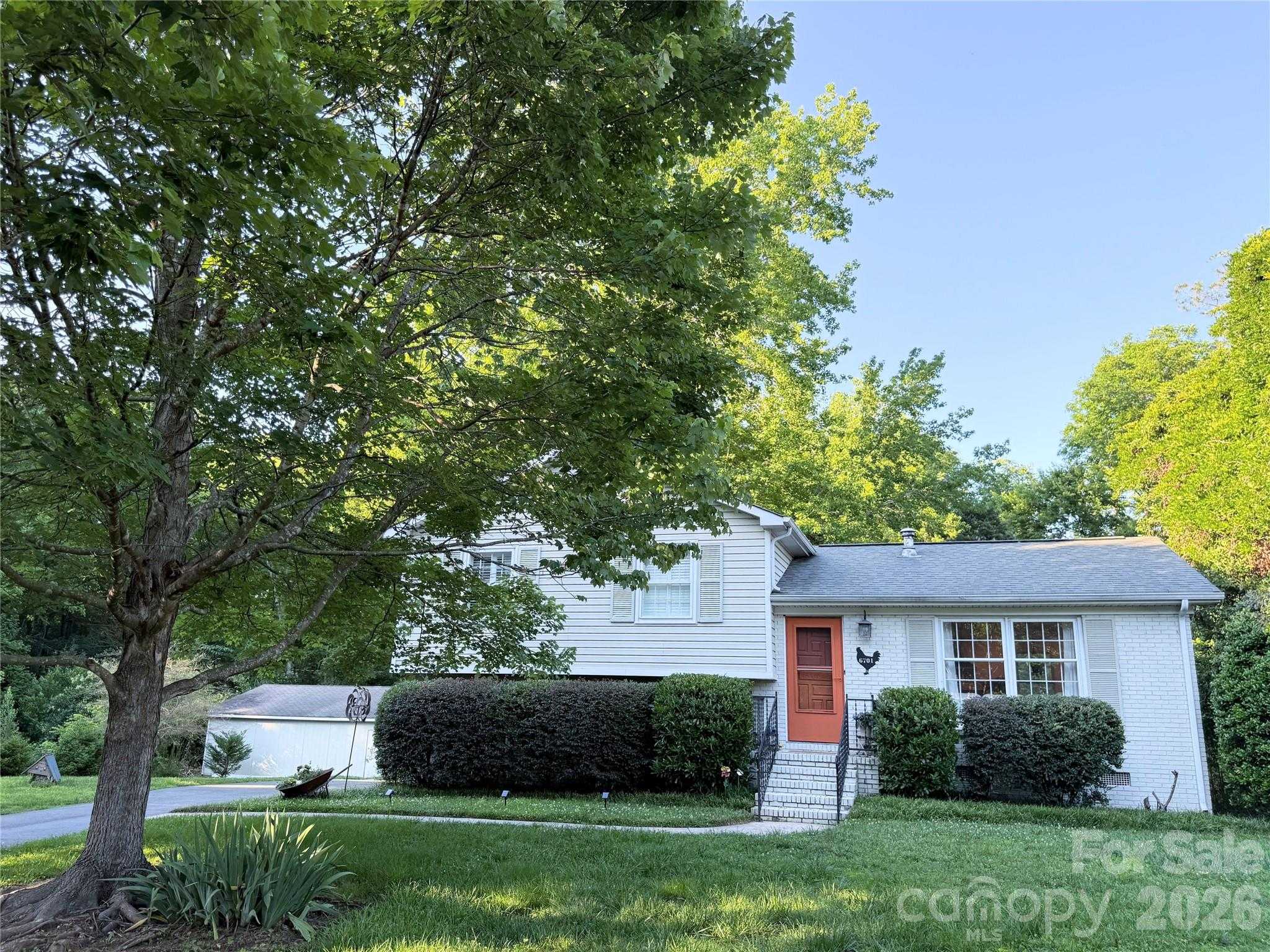 6701 Rugby Lane Charlotte North Carolina United States, for Sale, residential, Kristen Haynes, New Home Buyers Brokers / Realty Pros