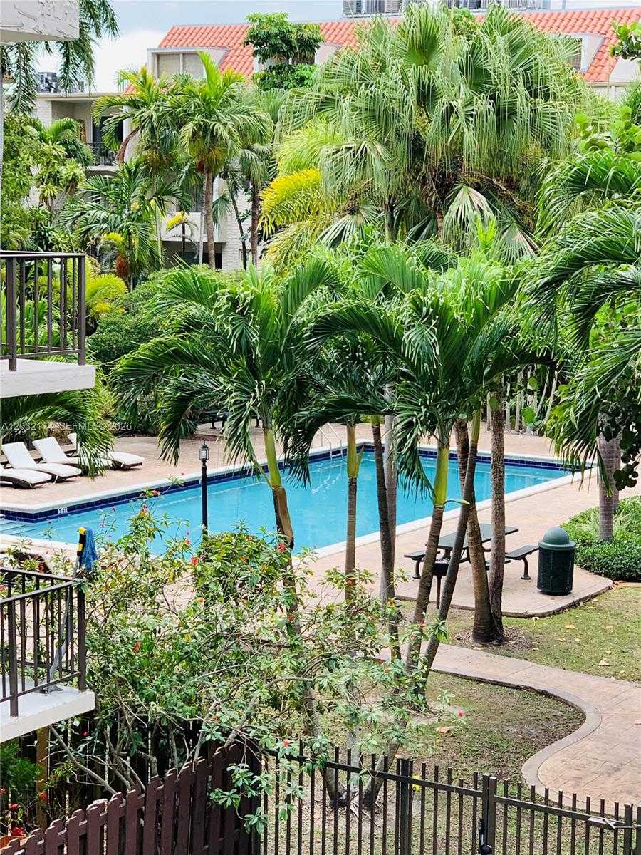 6900 N Kendall Dr  APT A304 Pinecrest Florida United States, for Rent, residential,  , Phoenix Realtors LLC