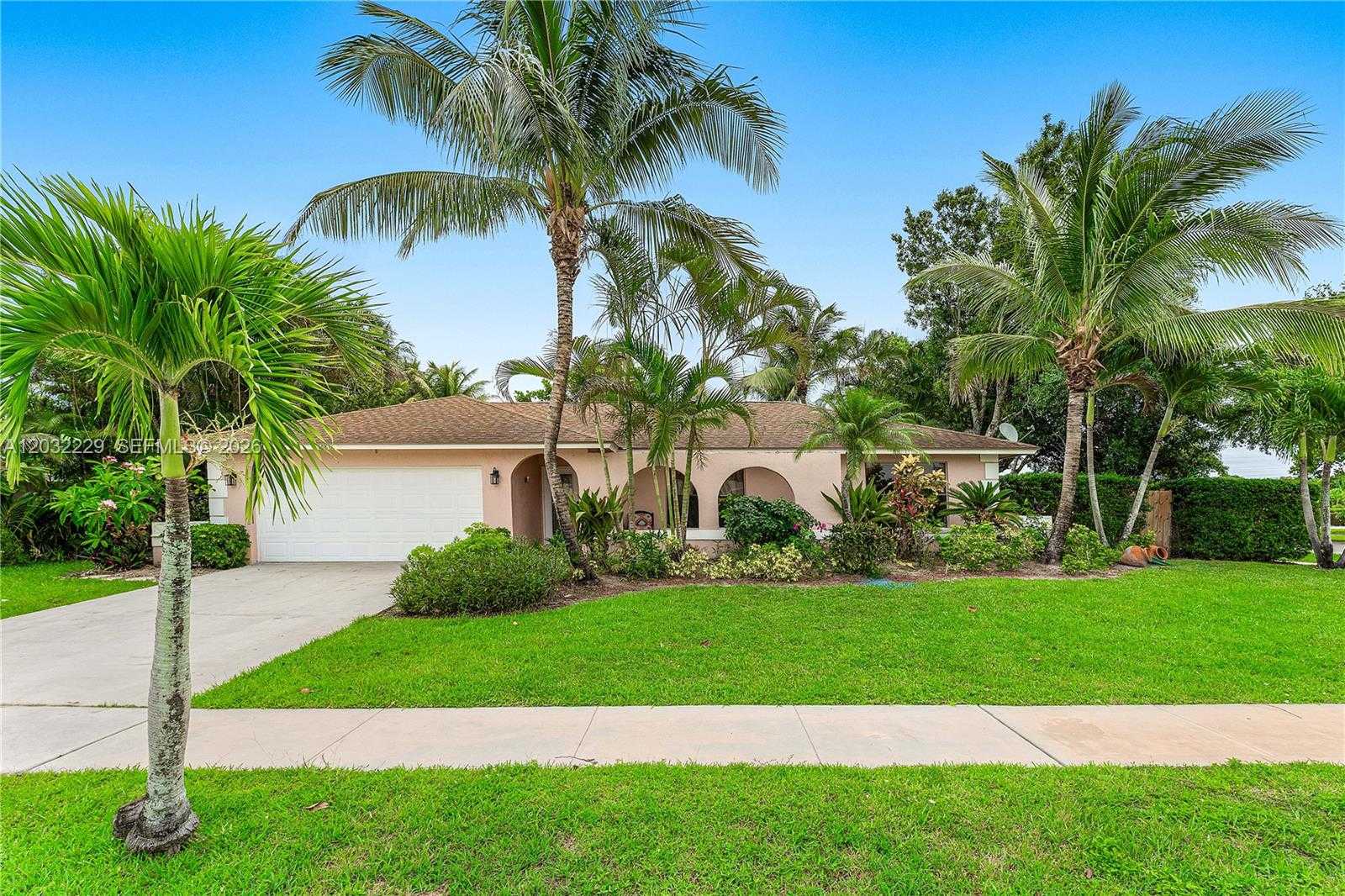 1586 Old Cypress Trl  APT 1 Wellington Florida United States, for Rent, residential,  , Phoenix Realtors LLC