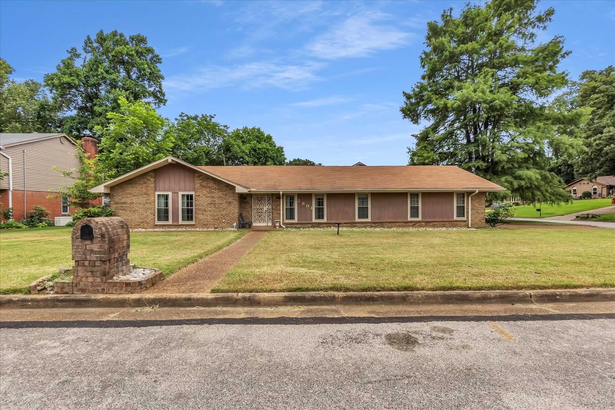 2801 BATTLE CREEK CV Memphis Tennessee United States, for Sale, residential, Verna Littleton, Fast Track Realty