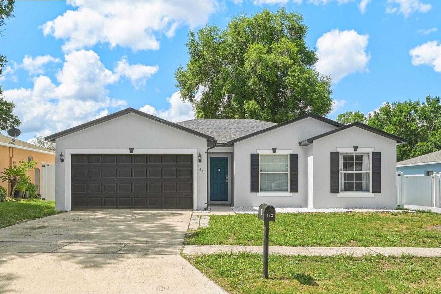 143 LAUREL RIDGE AVENUE Ocoee Florida United States, for Sale, residential, Zaira Mejia, Spaces & Styles Group