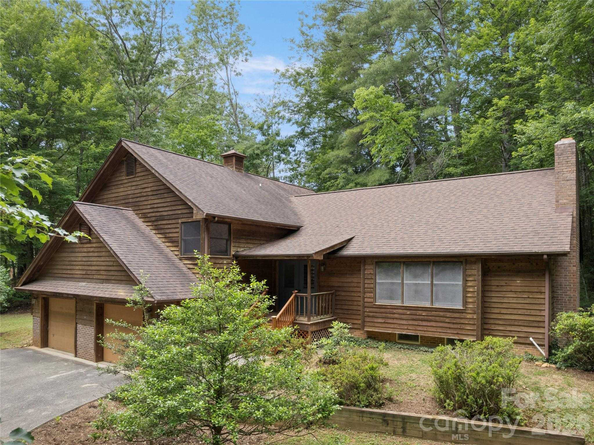 11 Tree Top Drive Arden North Carolina United States, for Sale, residential, Toby Davis, RE/MAX RESULTS REALTY