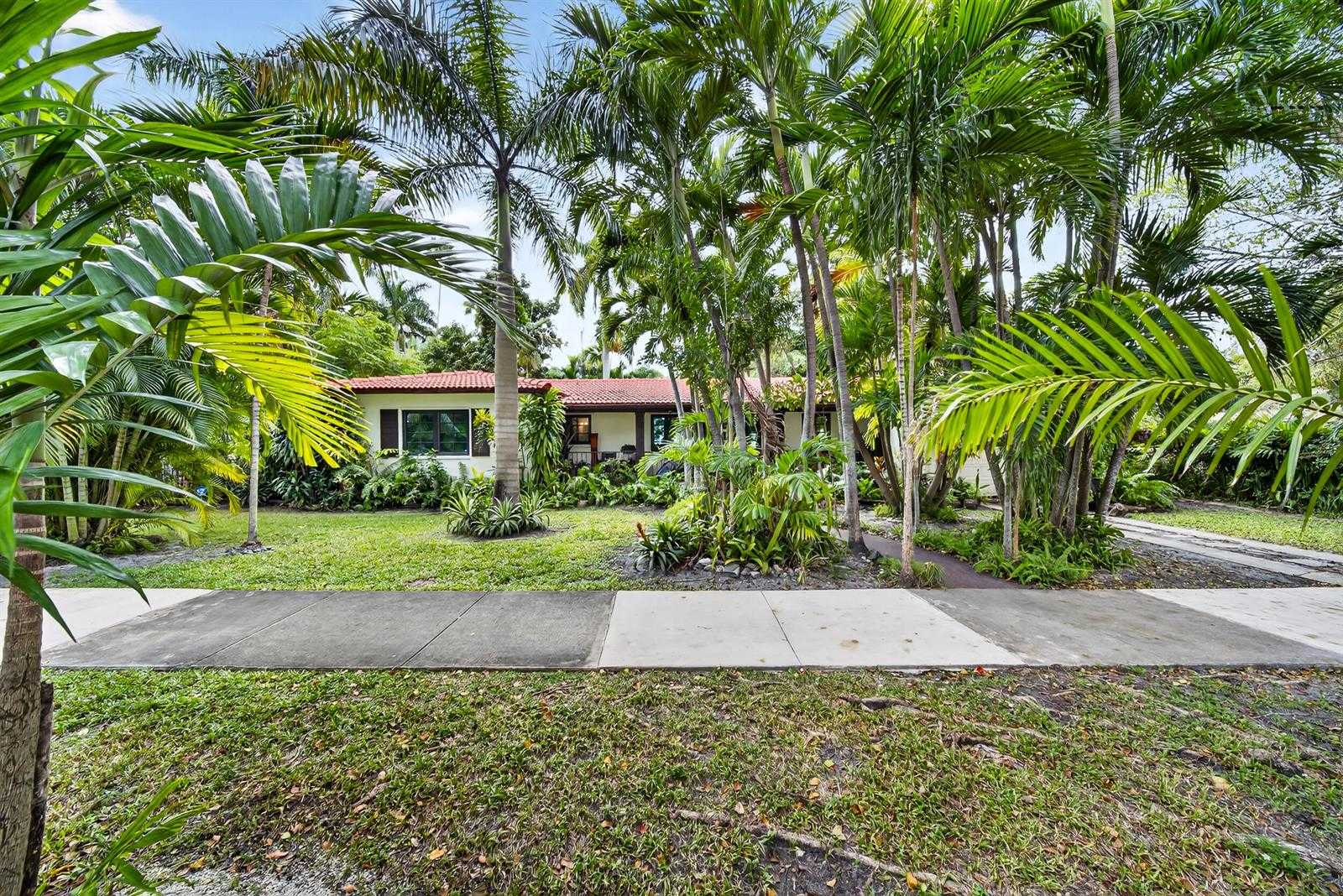 320 San Sebastian Avenue Coral Gables Florida United States, for Sale, residential,  , Tejeda Real Estate Inc. 