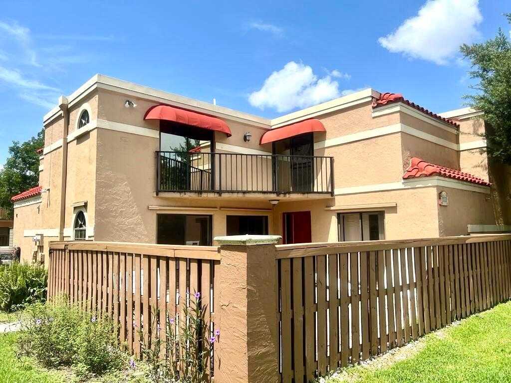 8104 Severn Drive APT B Boca Raton Florida United States, for Sale, residential, Pierre J Denis, Realty 100