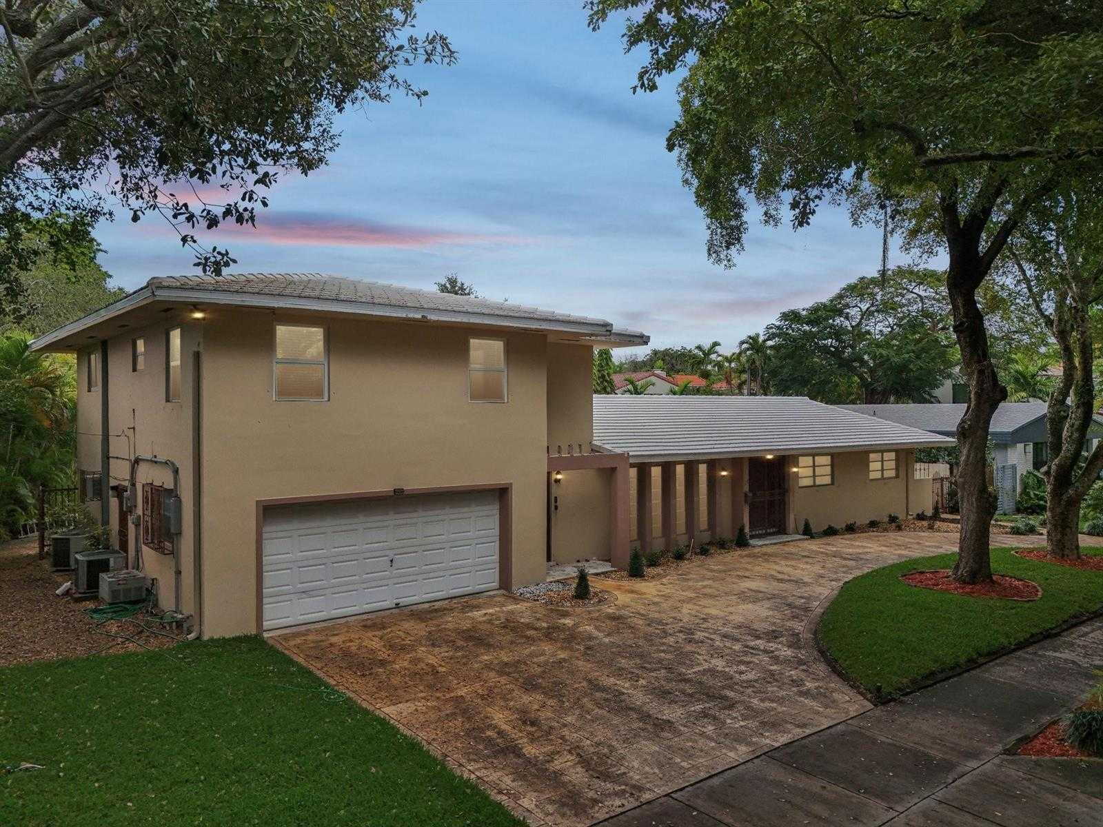 525 NE 58th Street Miami Florida United States, for Sale, residential, Sandra Benkahla, The 305 Agency