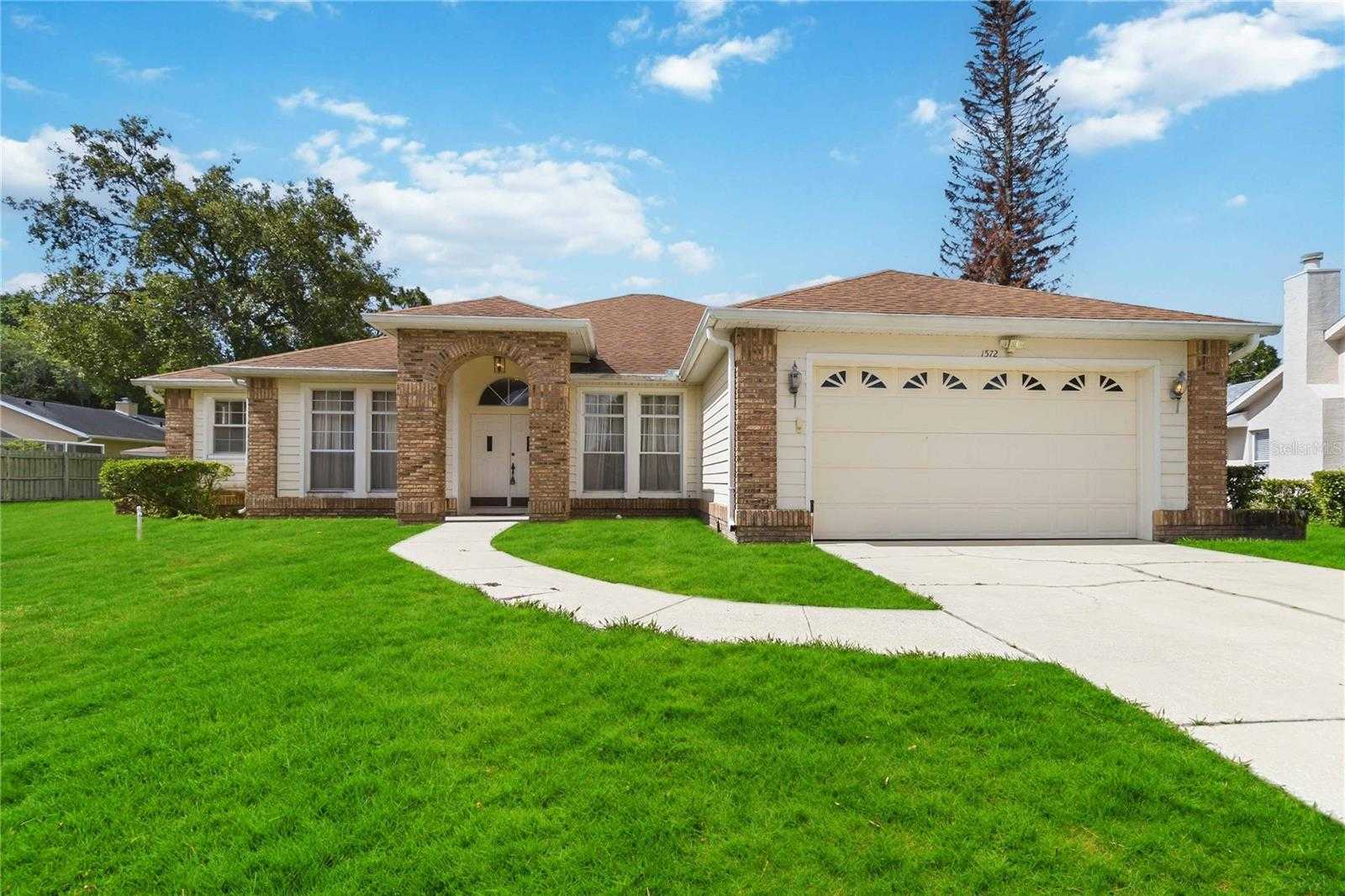 1572 HUNTERS STAND RUN Oviedo Florida United States, for Sale, residential, Fritz Wardlow, HomeSmart