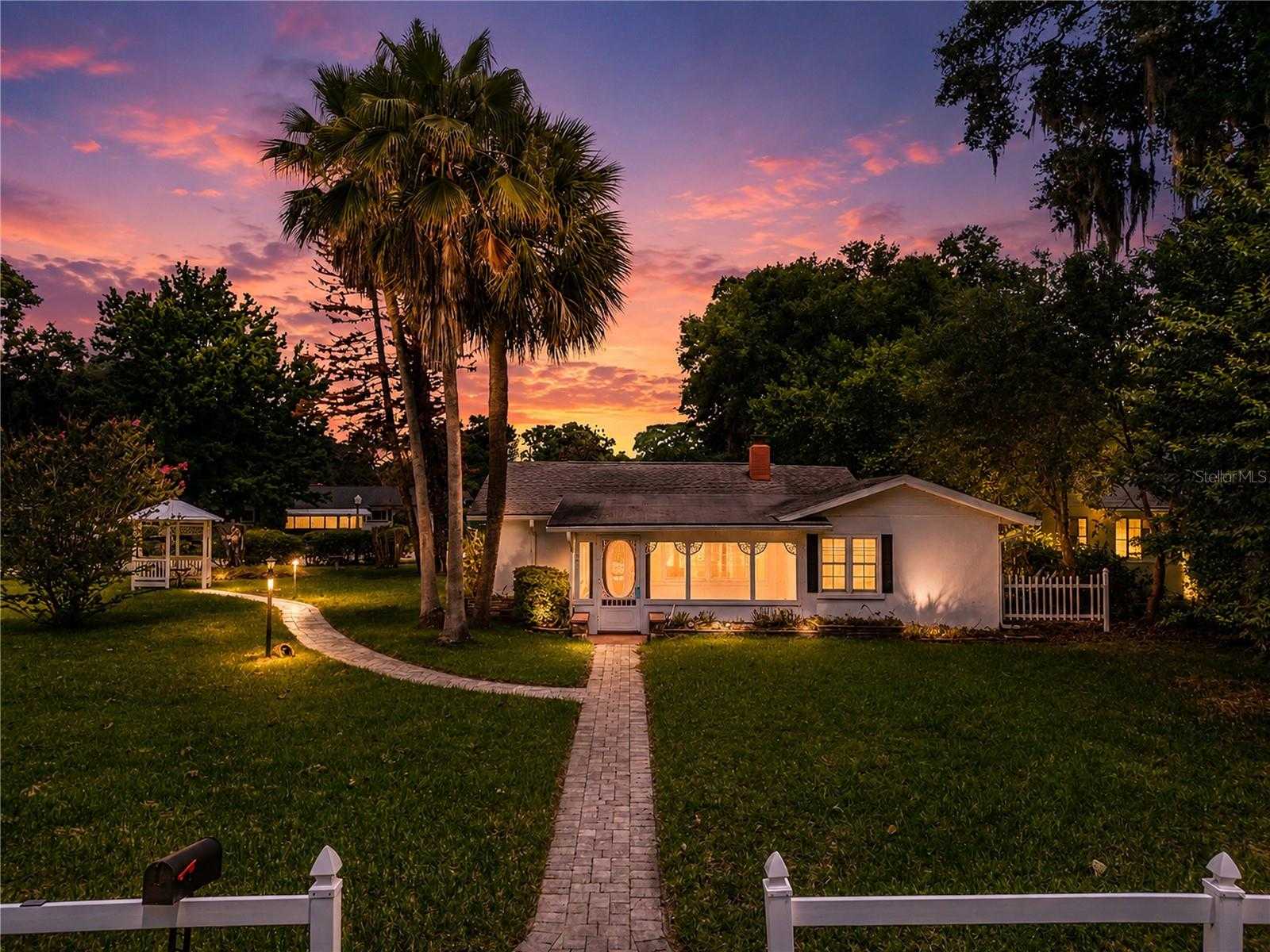 1635 GERTRUDE PLACE Mount Dora Florida United States, for Sale, residential,  , The Mount Dora Group 