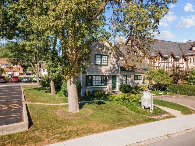 115 S 2nd Street APT upper St. Charles Illinois United States, for Lease, commercial, Anna Oliver, Incom Example Demo Office