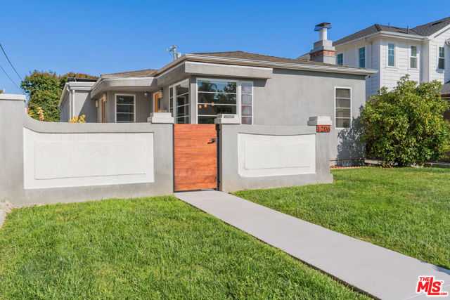 1206 S Burnside Avenue Los Angeles California United States, for Sale, residential, Joana Laundern, InCom Brokerage Sample