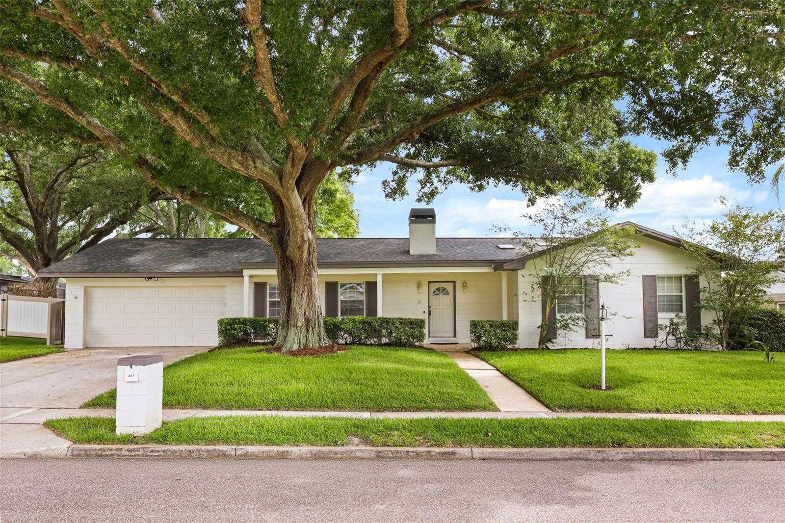 407 HERMITAGE DRIVE Altamonte Springs Florida United States, for Sale, residential, Zaira Mejia, Spaces & Styles Group