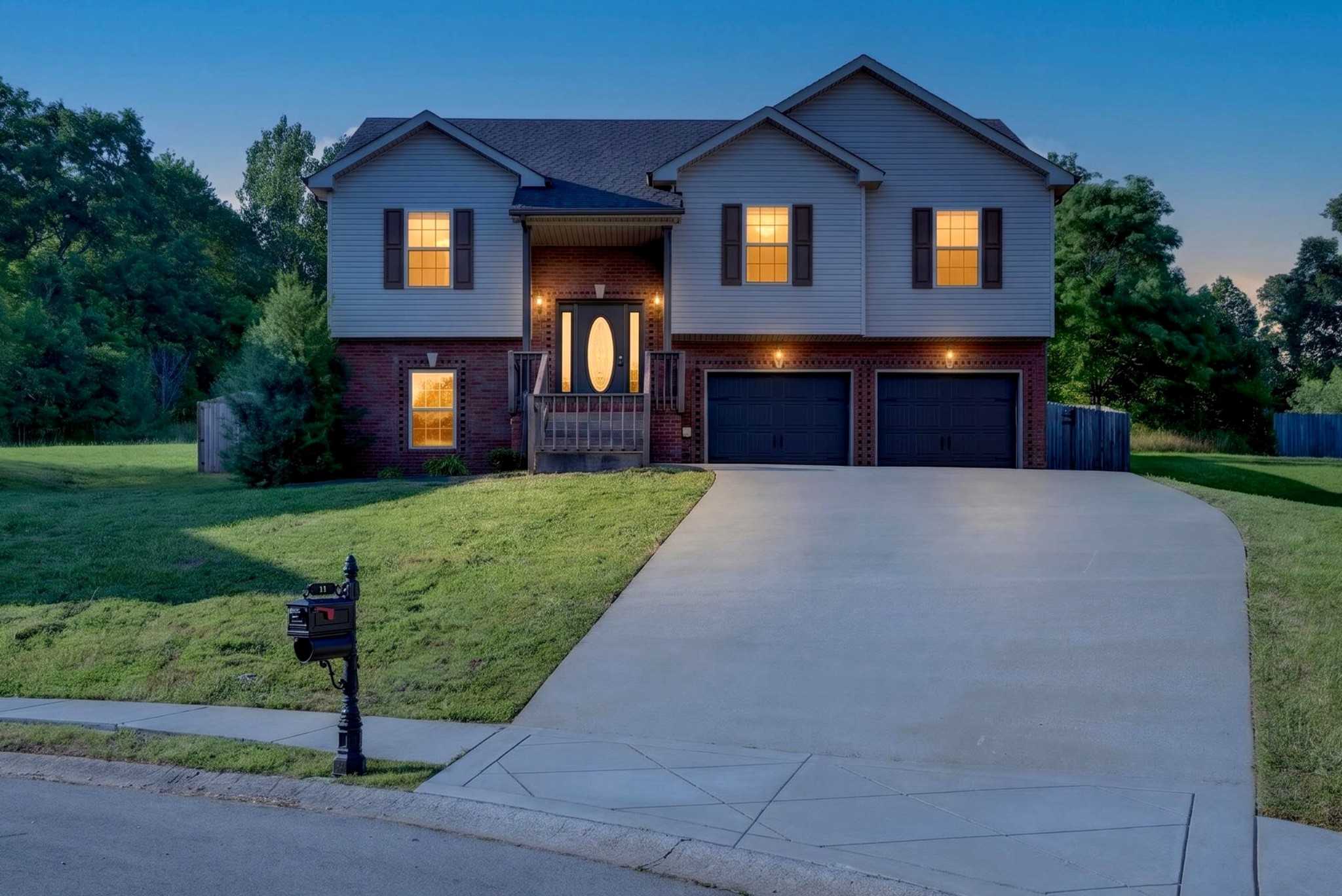 493 Comanche Ct Clarksville Tennessee United States, for Sale, residential, Rebekah  Sprabary, Sweet Home Realty & Property Management
