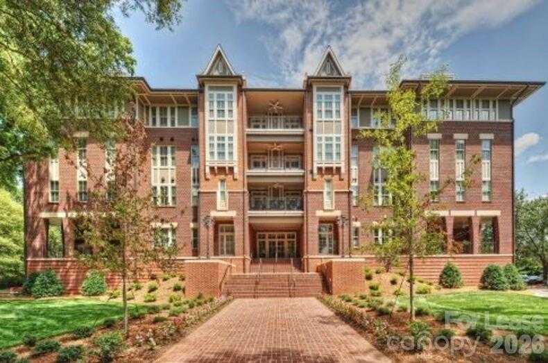 2100 W Queens W APT Panorama Charlotte North Carolina United States, for Rent, residential, Kristen Haynes, New Home Buyers Brokers / Realty Pros