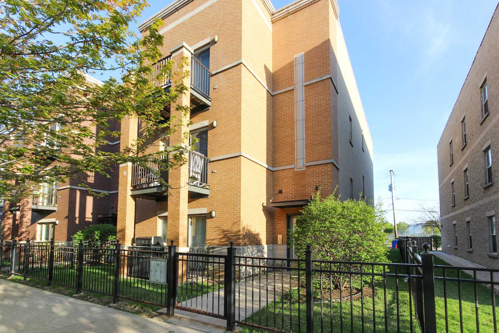 1153 W Washburne Avenue APT 301 Chicago Illinois United States, for Sale, residential,  , RICHLAND GLOBAL INC.