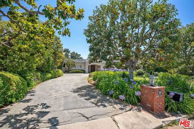 240 S Bristol Avenue Los Angeles California United States, for Sale, residential, Joana Laundern, InCom Brokerage Sample
