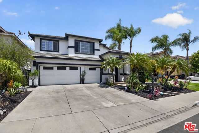5018 S Chariton Avenue Los Angeles California United States, for Sale, residential, Joana Laundern, InCom Brokerage Sample