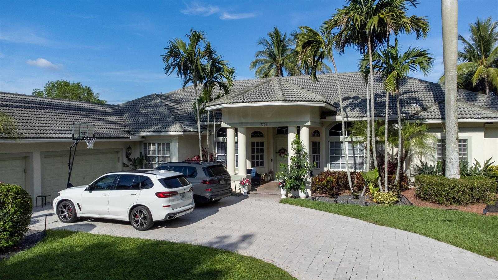 7724 NW 47th Drive Coral Springs Florida United States, for Sale, residential, Pierre J Denis, Realty 100