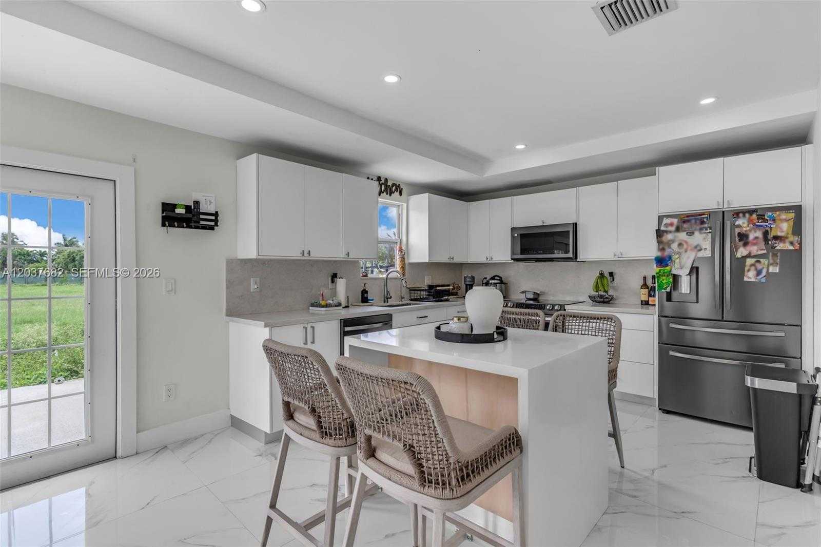 20304 SW 186th St Miami Florida United States, for Sale, residential, Mona Smith, InCom Demo Office
