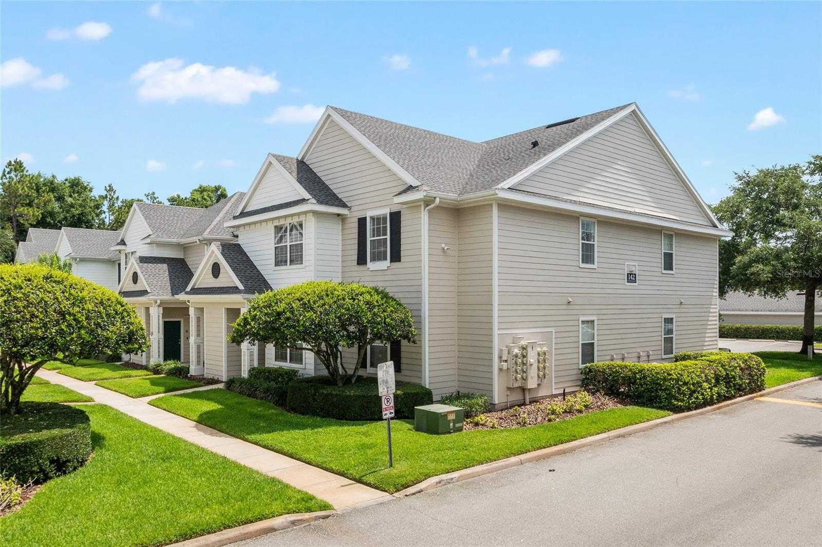 142 SOUTHERN PECAN CIRCLE APT 205 Winter Garden Florida United States, for Sale, residential, Zaira Mejia, Spaces & Styles Group