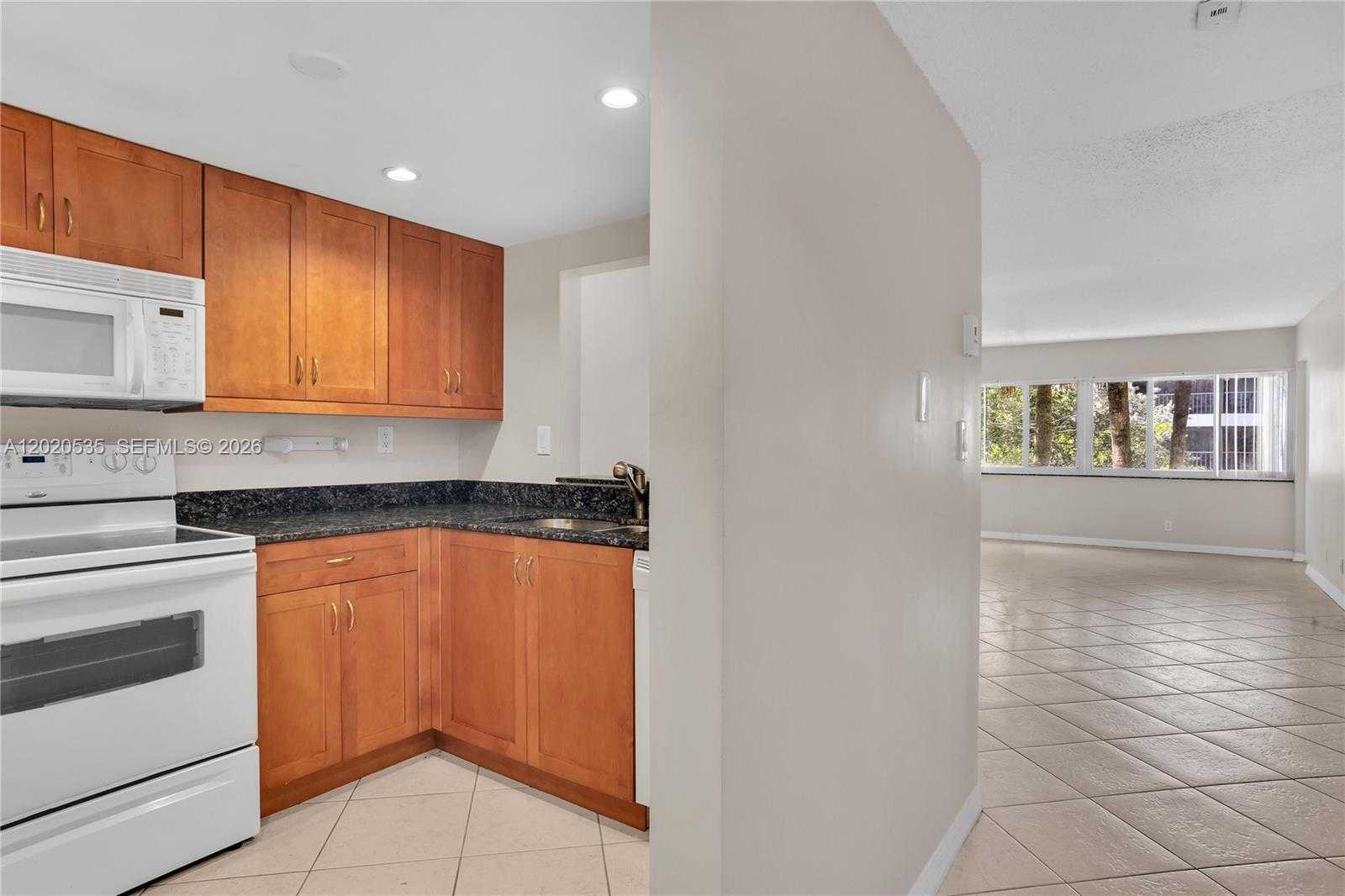 100 Lakeview Dr  APT 201 Weston Florida United States, for Rent, residential, Radmila Mandel, Florida Sky Realty Group