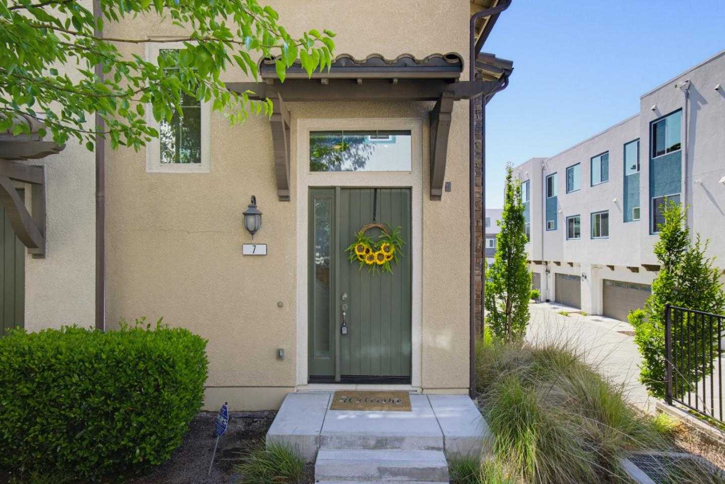 186 William Manly Street  APT 7 San Jose California United States, for Sale, residential, Jocelyn Fischer, InCom Sample Brokerage
