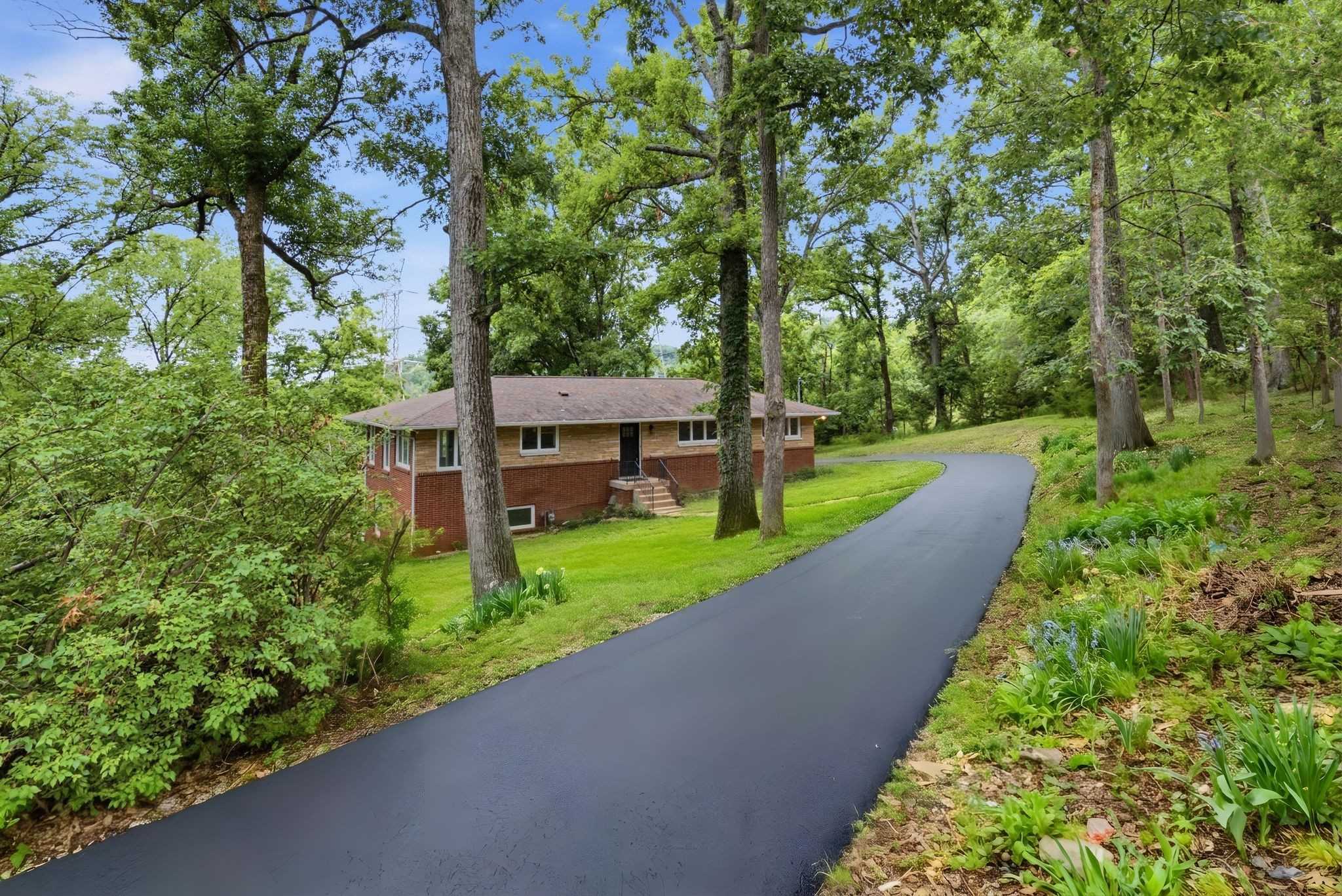 827 Redwood Dr Nashville Tennessee United States, for Sale, commercial, Amy Kempf, Reliant Realty ERA Powered