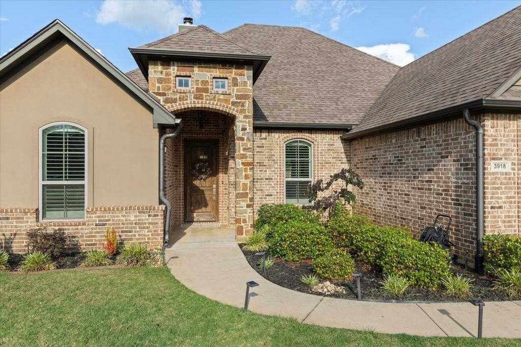 3918 GABLE CREST LN Longview Texas United States, for Sale, residential,  , Drake Chapman Real Estate, Brokerage