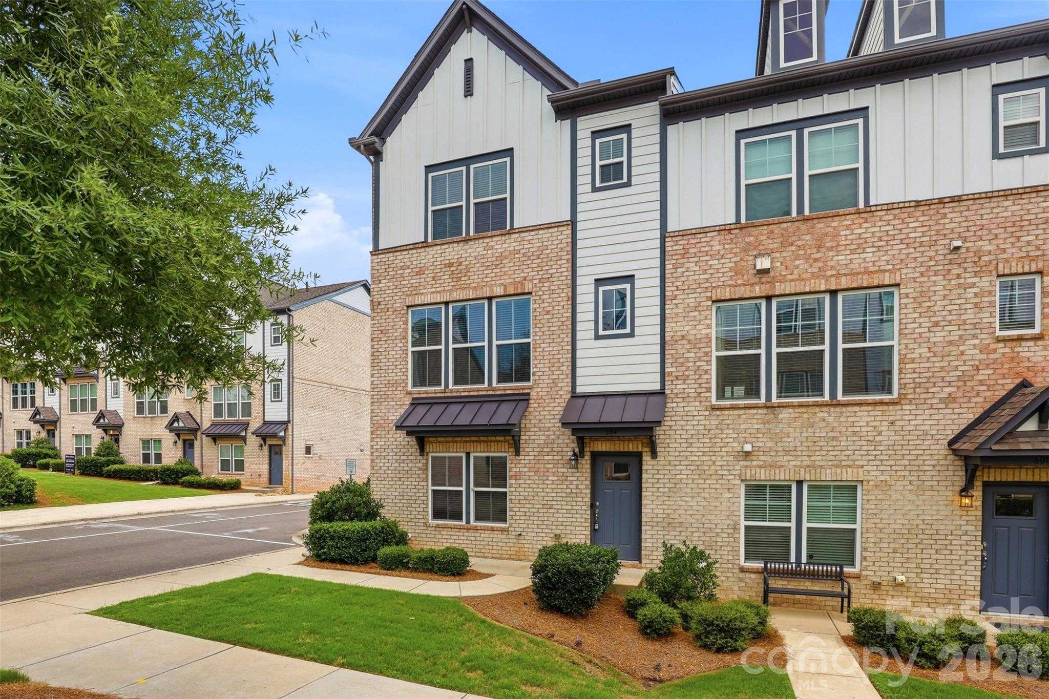 604 Tudor Park Way Charlotte North Carolina United States, for Sale, residential, Kristen Haynes, New Home Buyers Brokers / Realty Pros