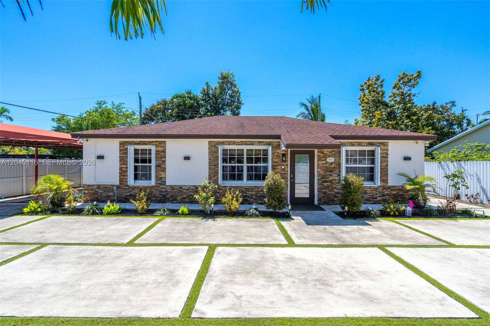 302 NW 100th St Miami Florida United States, for Sale, residential, Sophia Roy, Incom New Demo Office